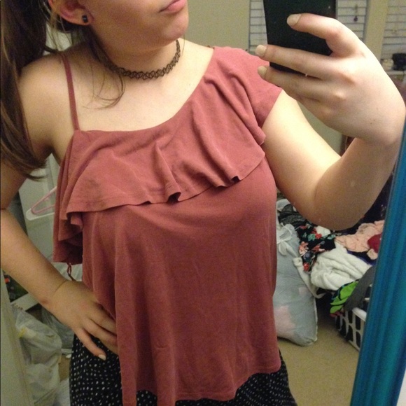 👀JUST IN 👀BMWT ⭐️SHOULDER SHIRT 👚 - Picture 4 of 7